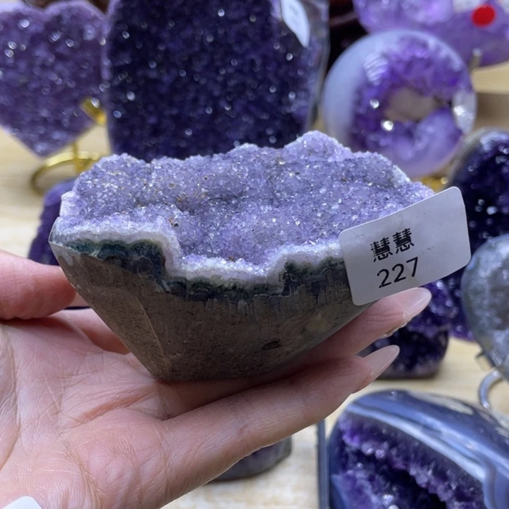 未镶嵌水晶大型摆件（非配饰）