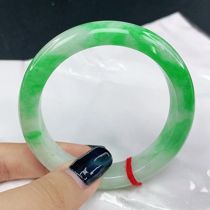 翡翠手镯未镶嵌圈53.5，3402