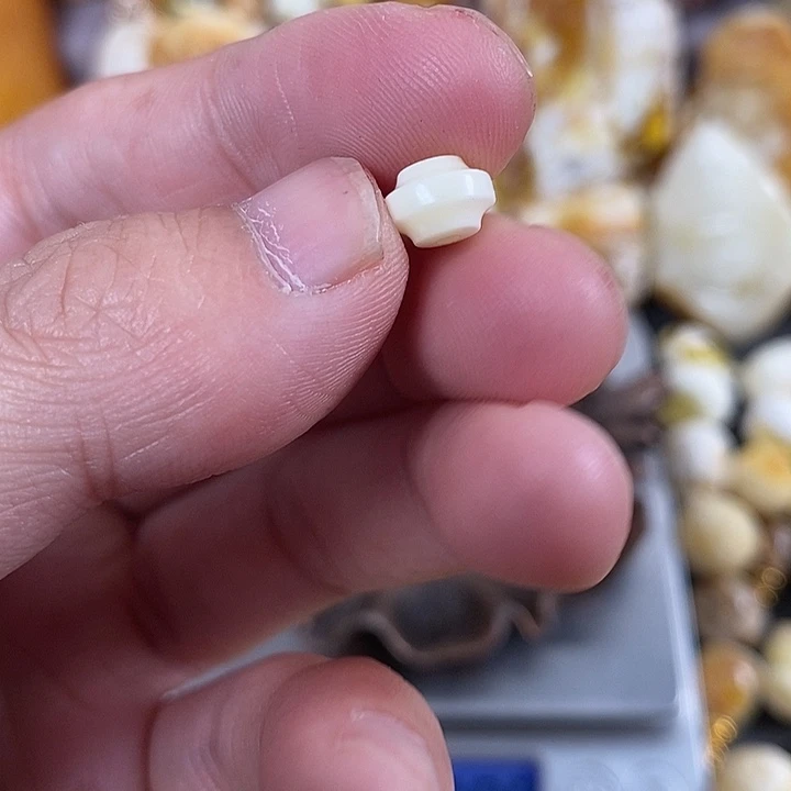 琥珀未镶嵌珠宝奇石我