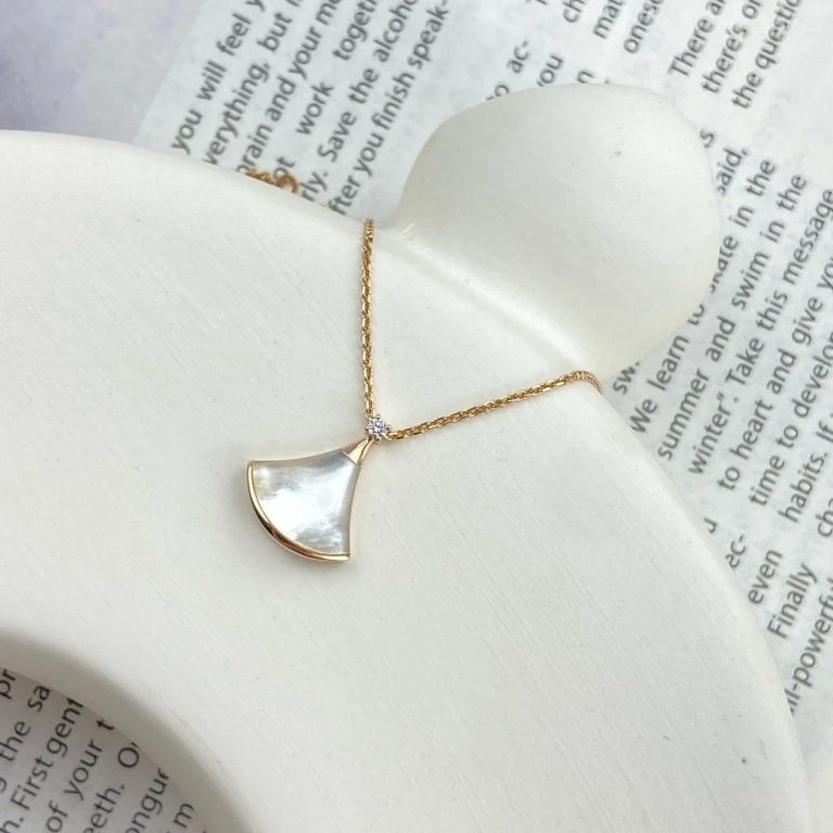 99新 BVLGARI/宝格丽 20年全套 镶嵌珍珠贝母镶钻扇形项链 链长44