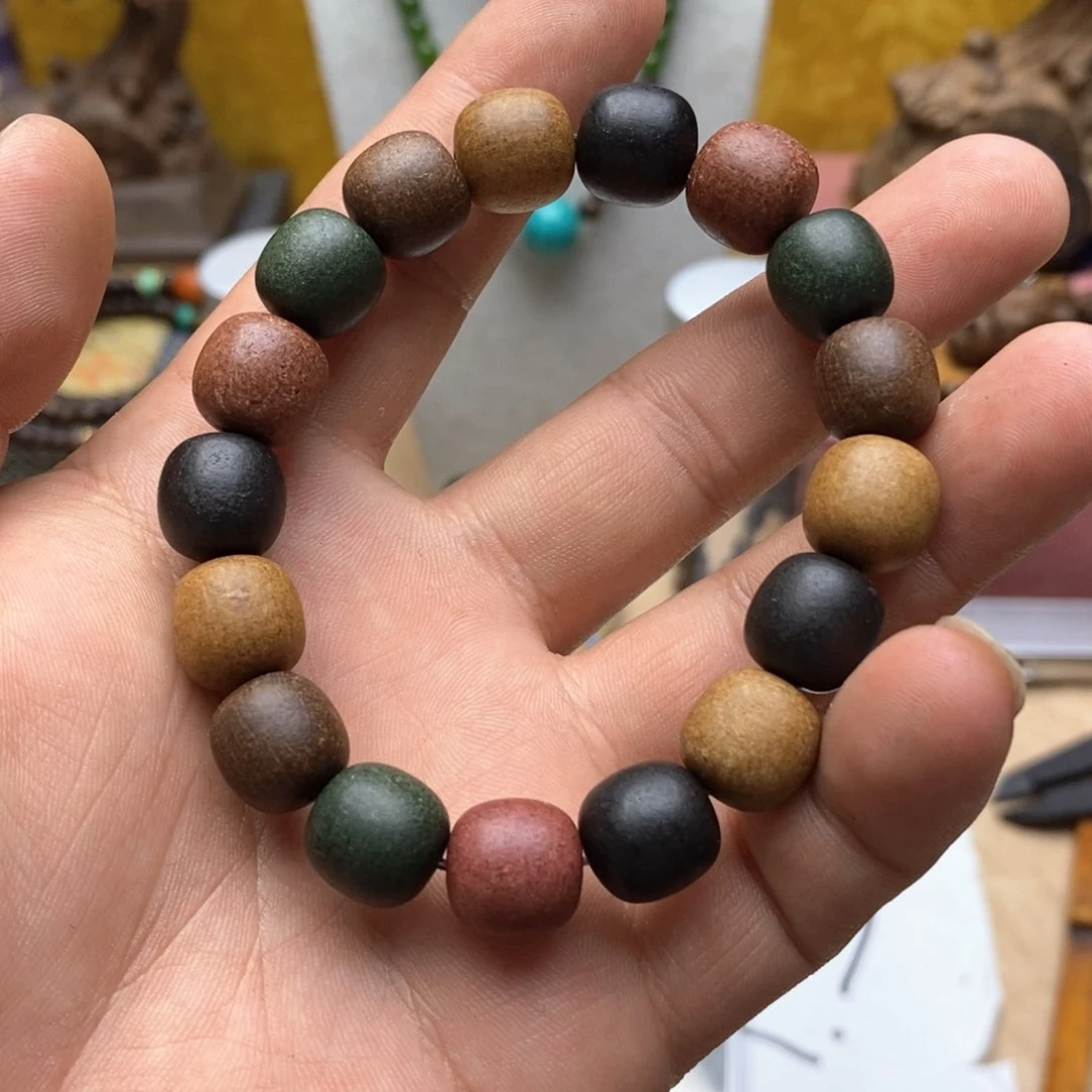 大叶紫檀（黑酸枝木类）