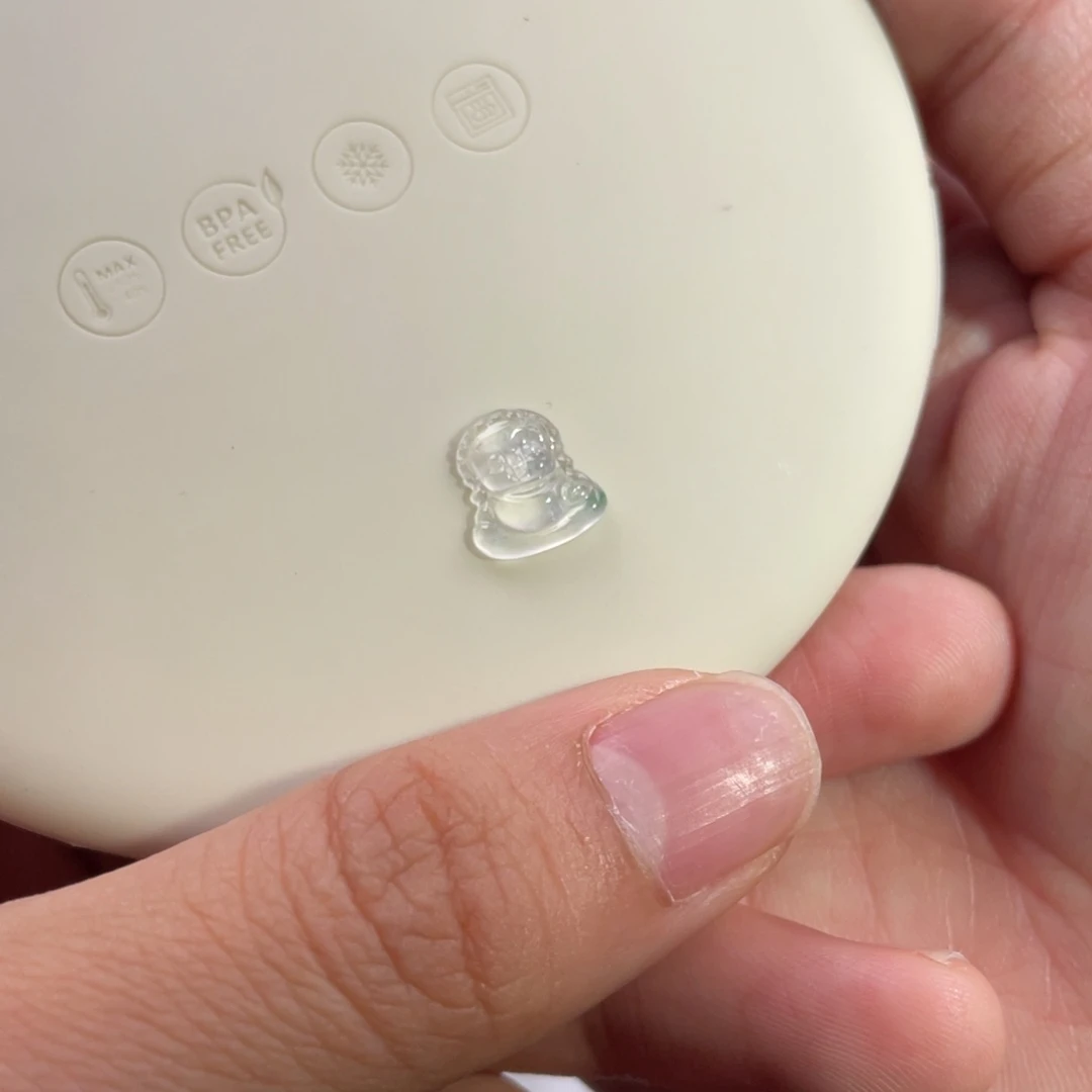 翡翠未镶嵌颈饰T****o宝宝佛