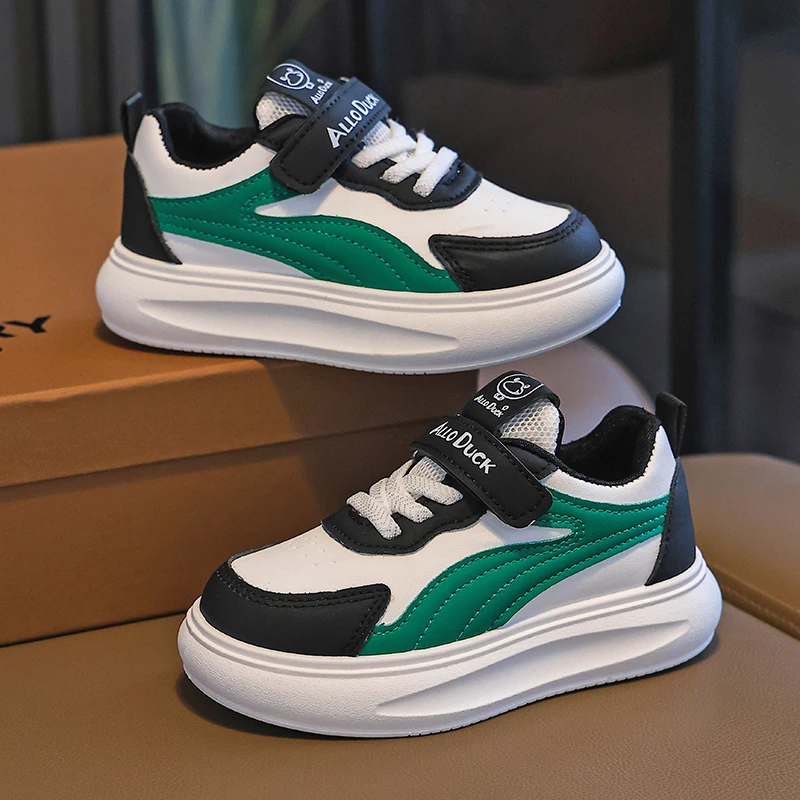 儿童运动鞋男孩女童鞋子皮面防水防滑休闲鞋百搭中大童小学生板鞋