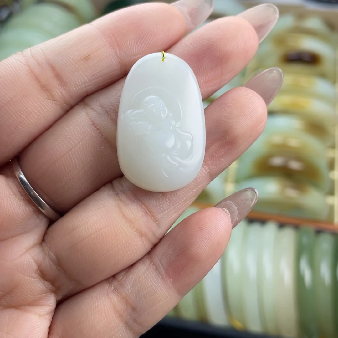 和田玉未镶嵌颈饰