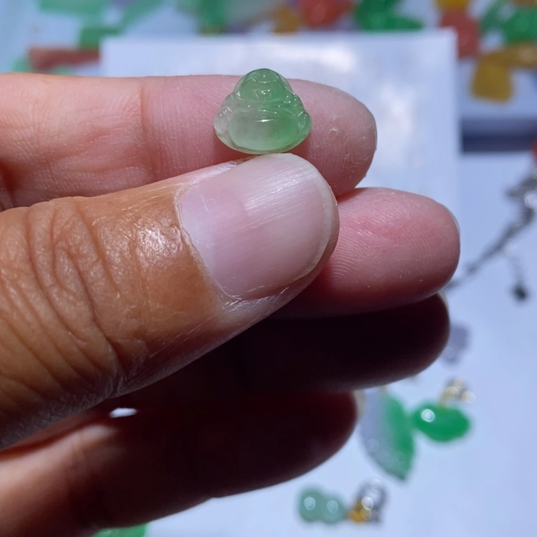 颈饰未镶嵌翡翠3