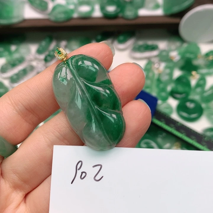 石英质玉颈饰银S925镶嵌糖*果