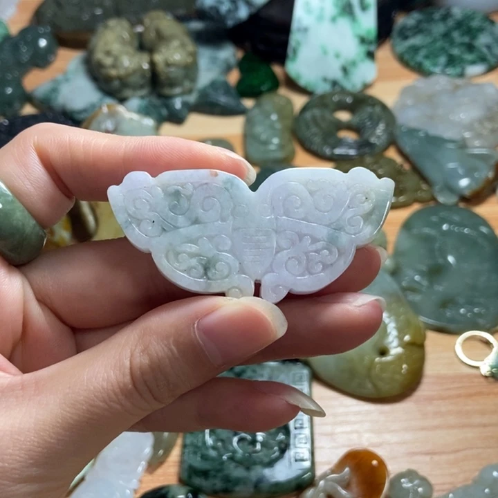 翡翠未镶嵌颈饰翡翠吊坠