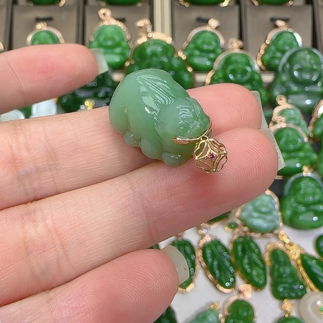 和田玉（碧玉）颈饰18K金镶嵌