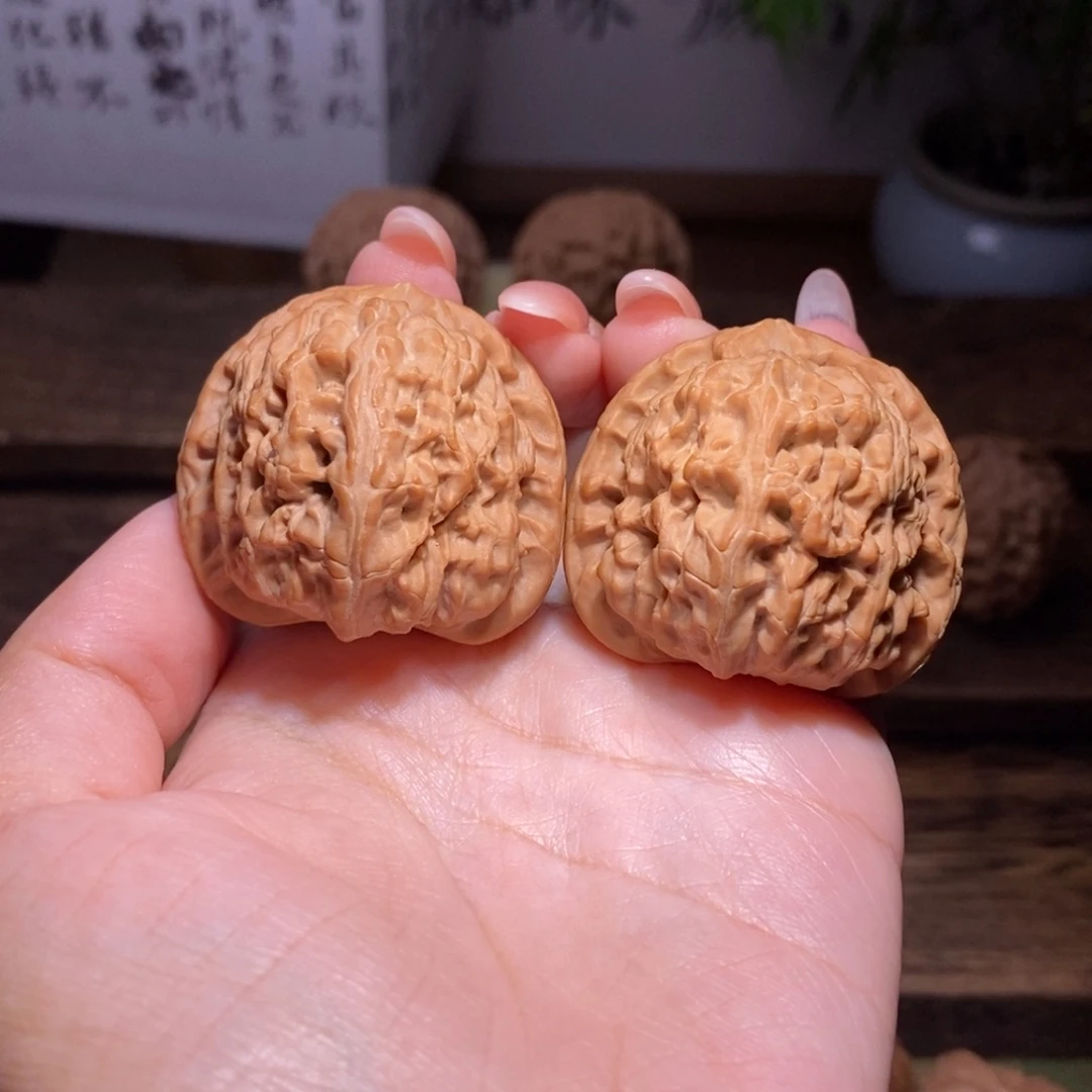 吊坠文玩核桃全品39三角白狮子头