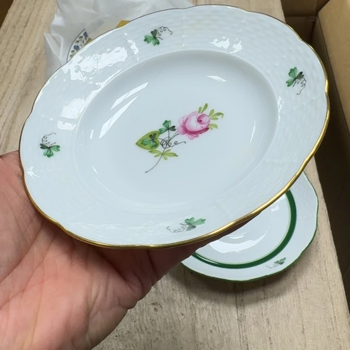郁***秋瓷片哈哈哈哈哈哈哈哈哈哈
