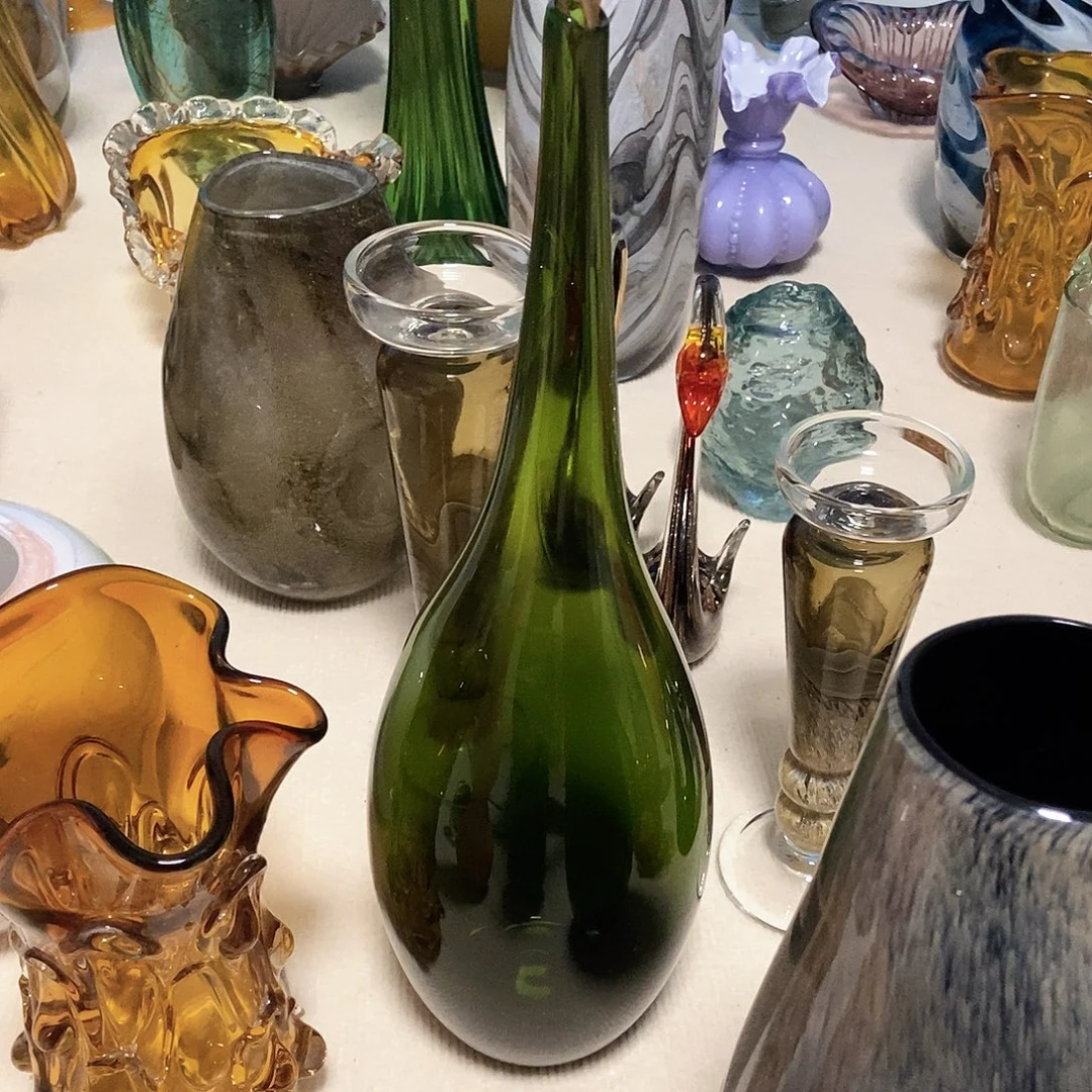 橄榄绿水滴摆件花瓶