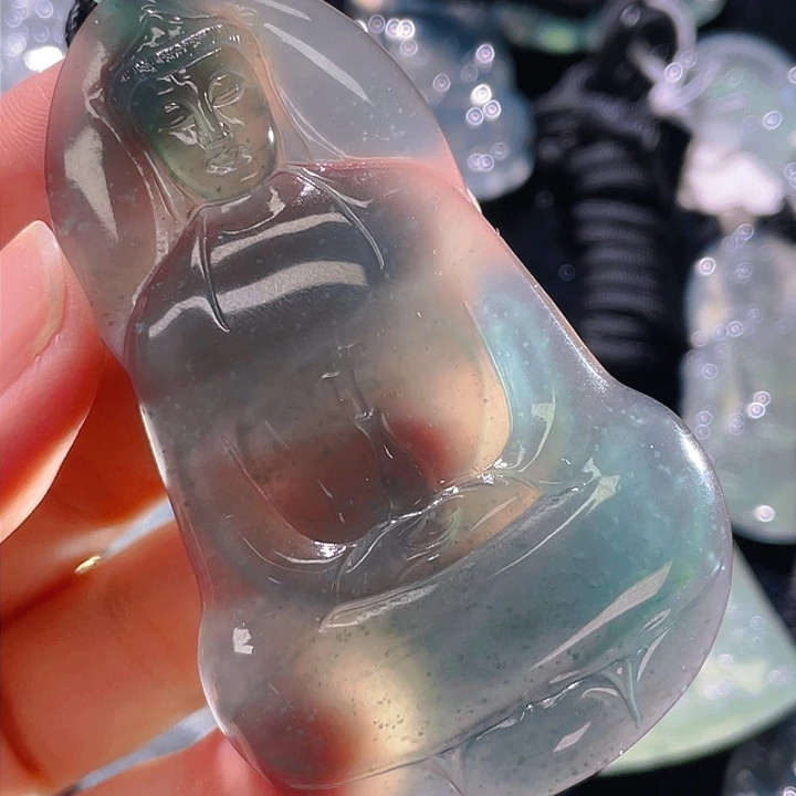 翡翠颈饰未镶嵌1，