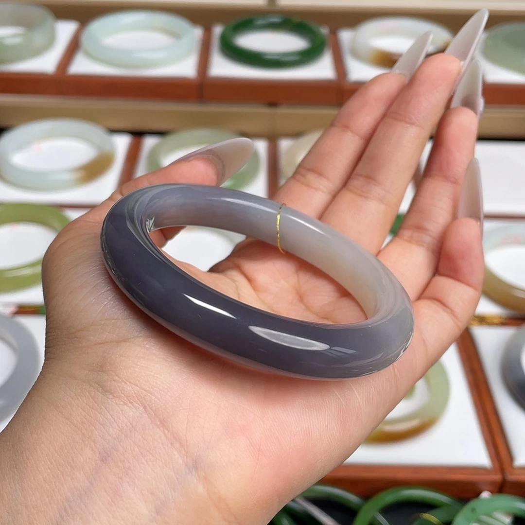 和田玉未镶嵌手镯55