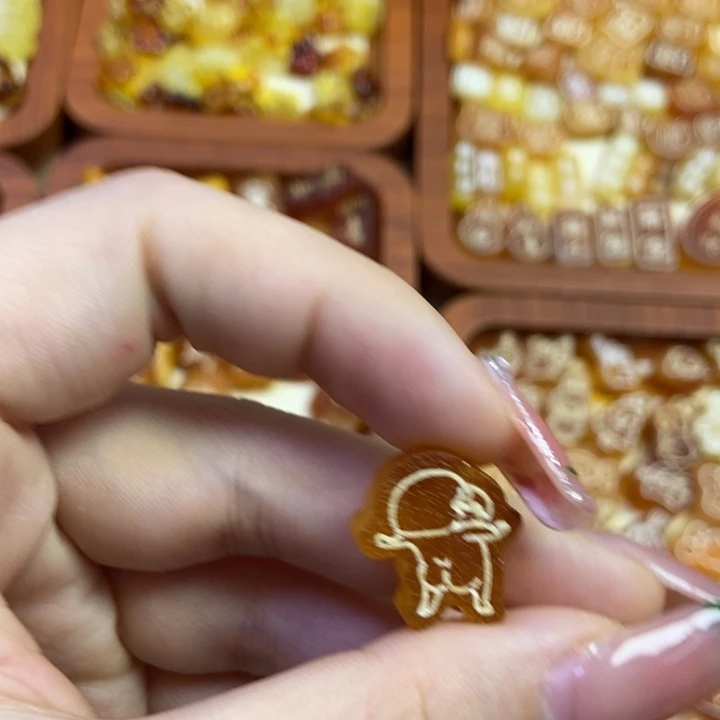 琥珀未镶嵌珠宝奇石原皮