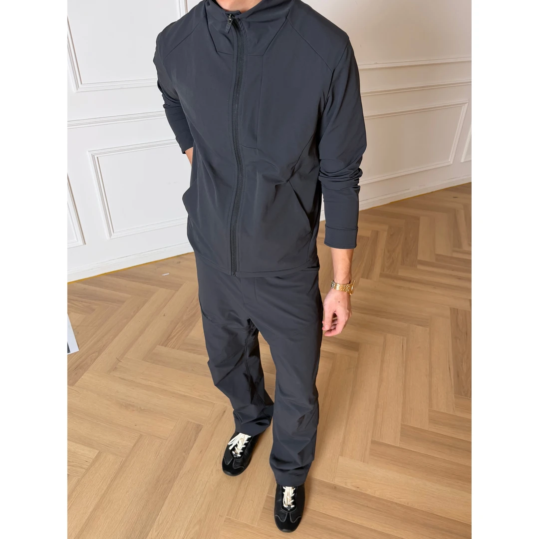 怪兽实验室秋冬上新高捻尼龙高弹耐磨简约百搭修身防泼水冲锋衣