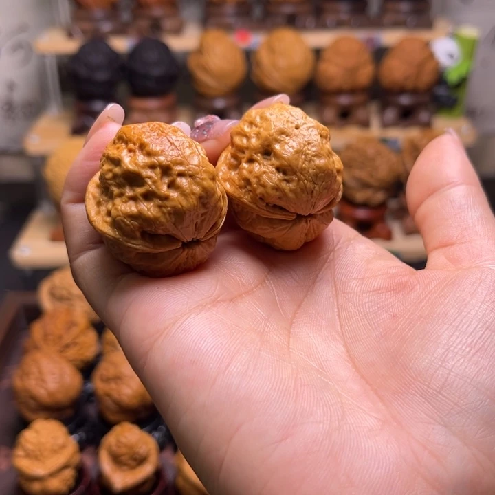 文玩核桃吊坠小玉蟾H52、34尺