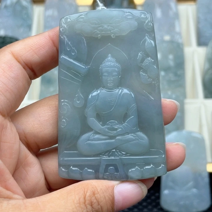 翡翠未镶嵌颈饰阿**学大日如来