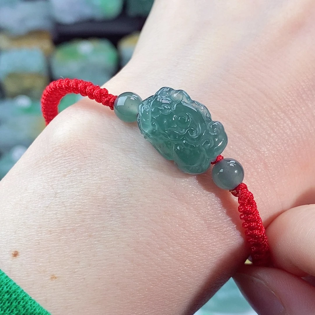 颈饰未镶嵌翡翠天然