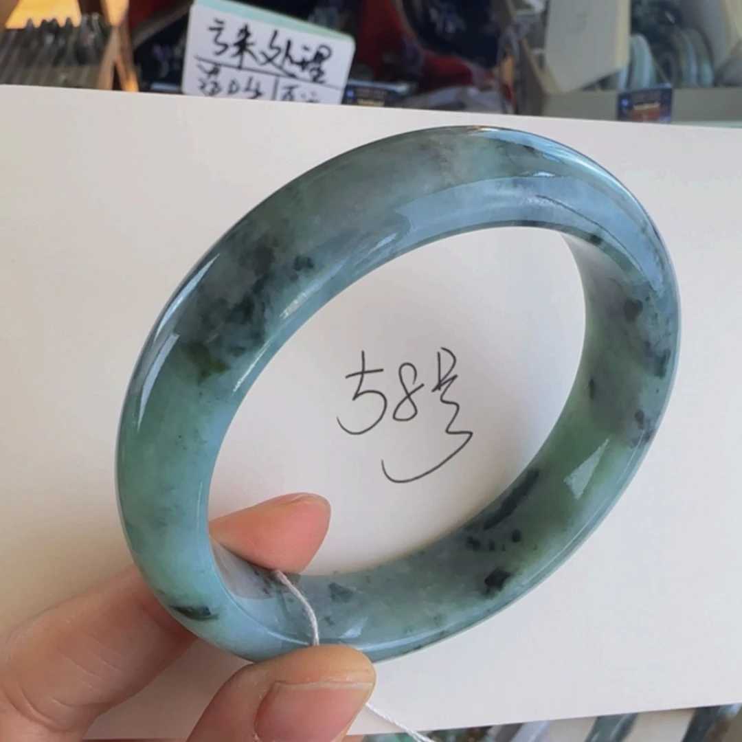 翡翠手镯未镶嵌老坑56.8圈