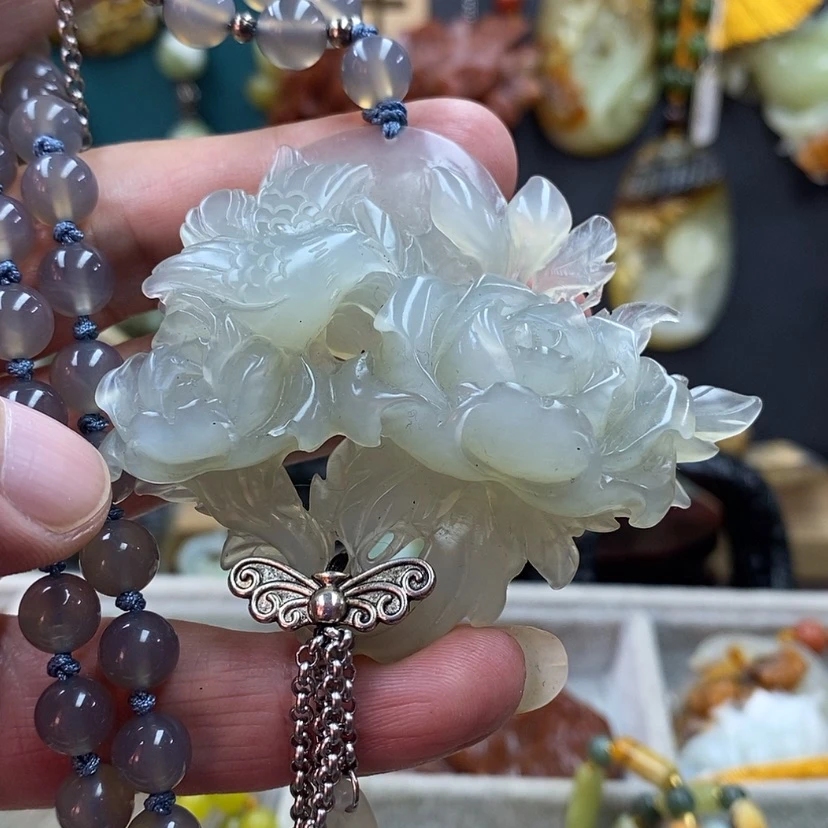 【闪购商品】蛇纹石玉吊坠未镶嵌
