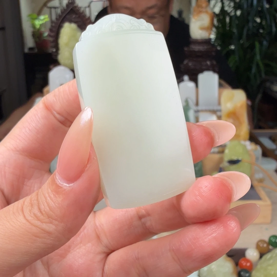 老***鬼和田玉未镶嵌颈饰
