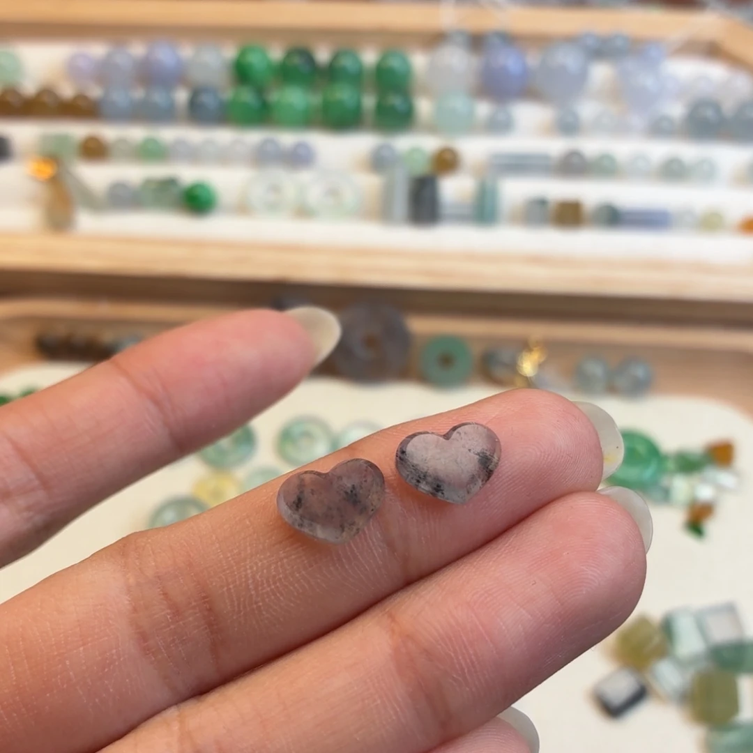 翡翠散珠高冰乌鸡爱心一对