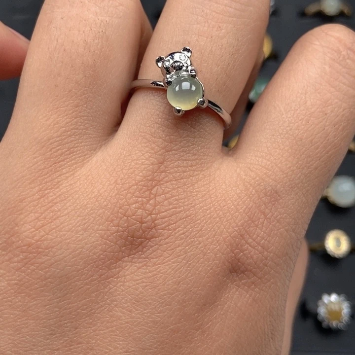 翡翠未镶嵌戒指戒指