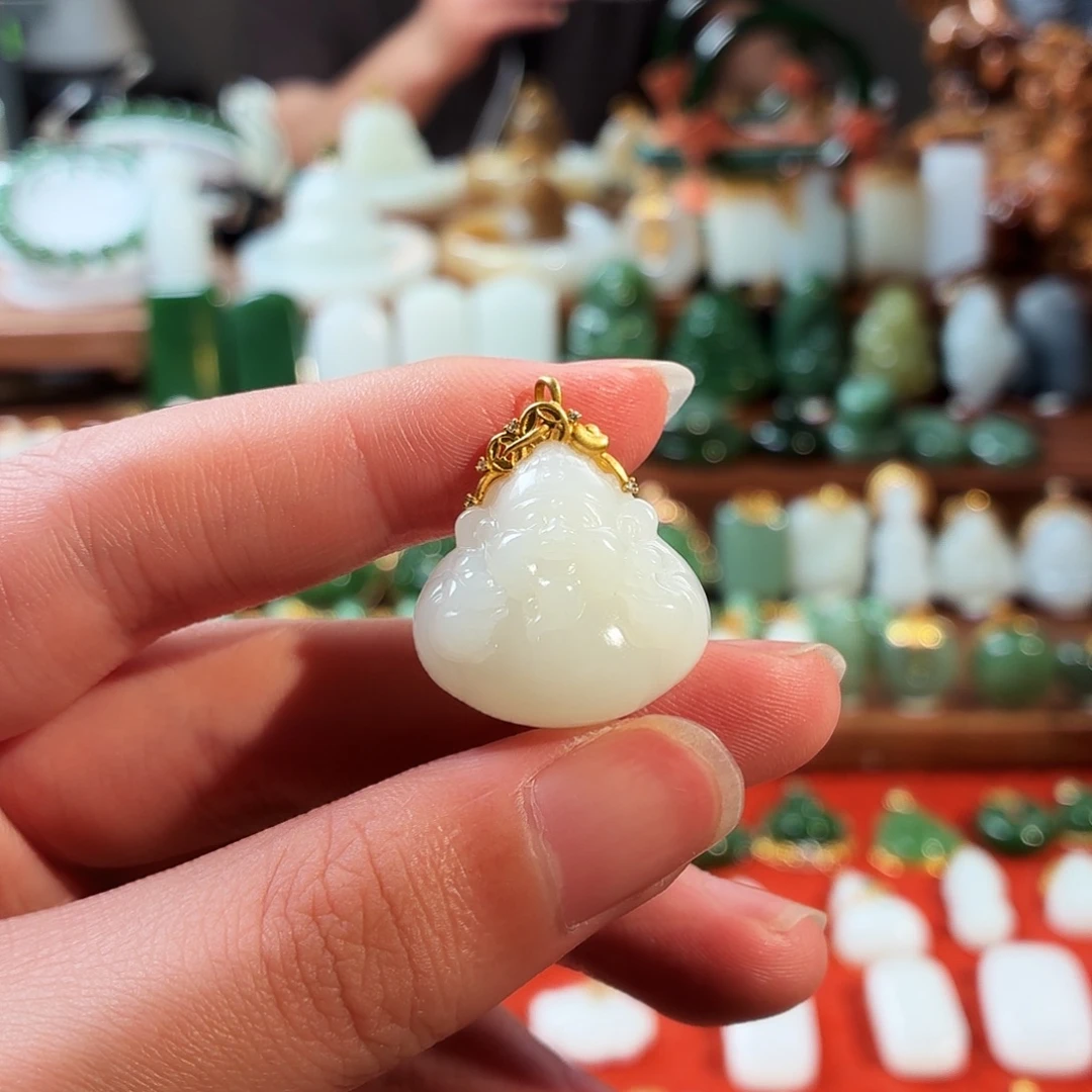 和田玉18K金镶嵌吊坠(不含链)