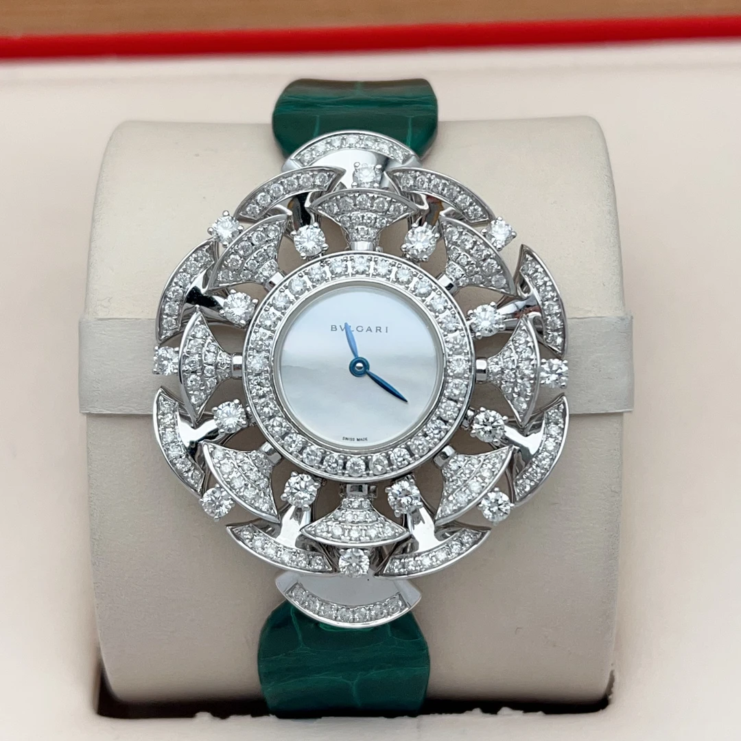 95新 BVLGARI/宝格丽 39mm钻石花瓣升级102254白金 后镶钻 石英