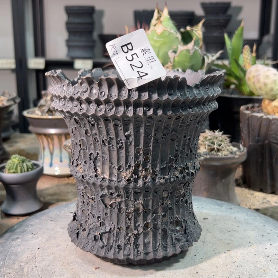 景德镇手工素里内口13.5高15.5瑕疵