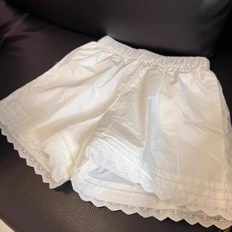 白色蕾丝花边休闲短裤女夏季薄款宽松显瘦百搭a字运动阔腿热裤子