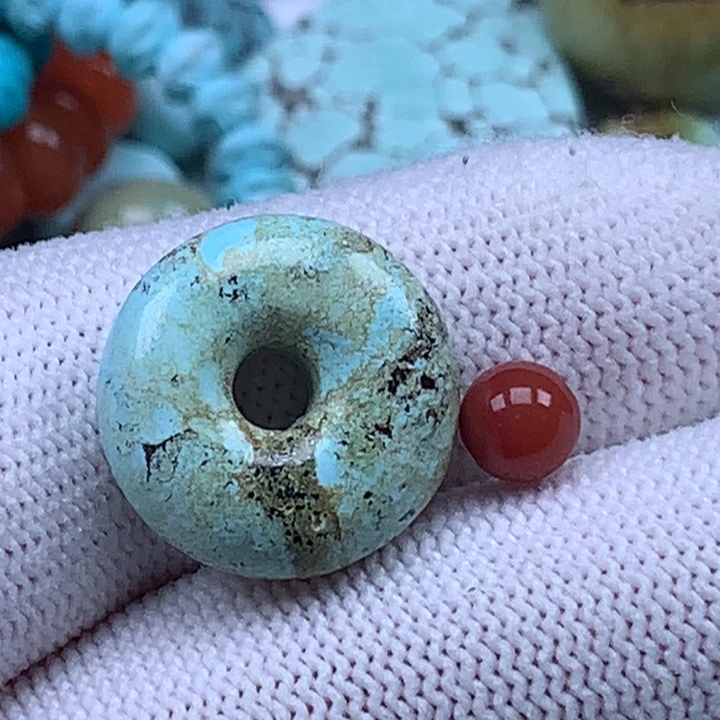 南红玛瑙未镶嵌珠宝奇石