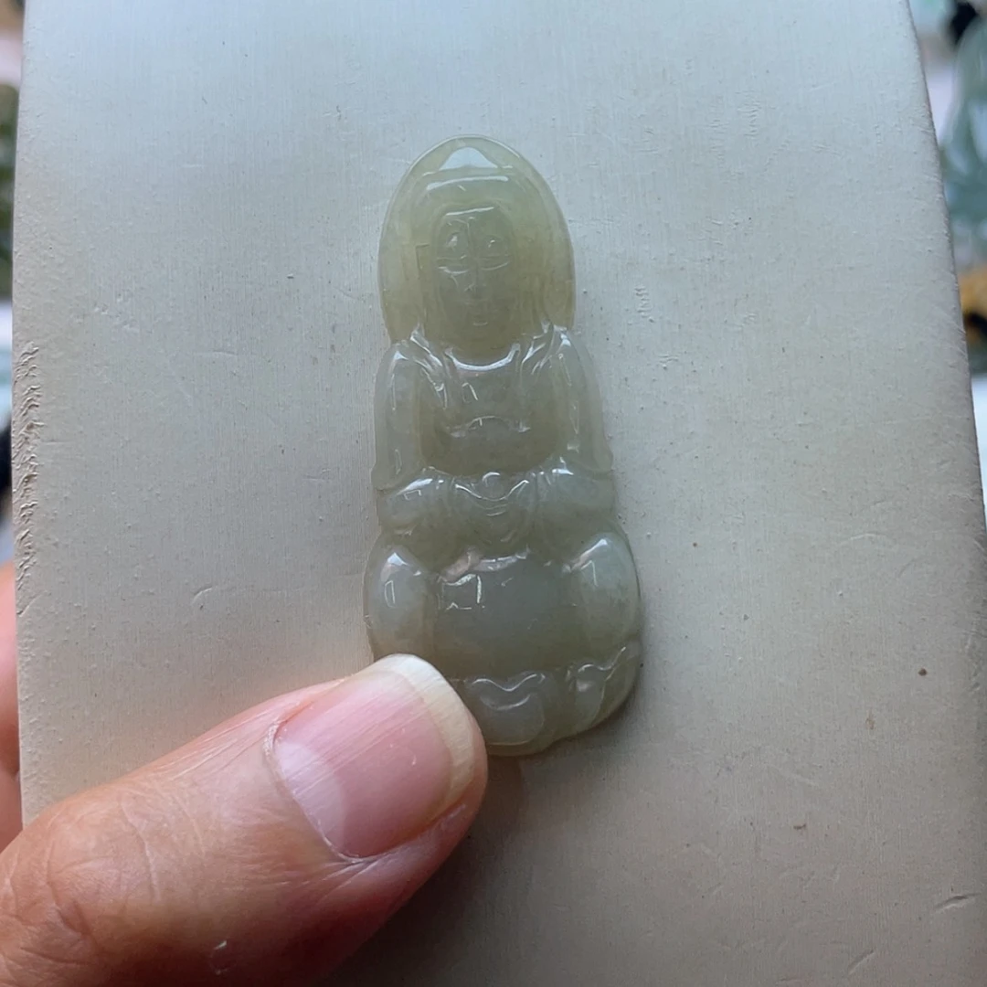 【闪购商品】翡翠未镶嵌颈饰观音