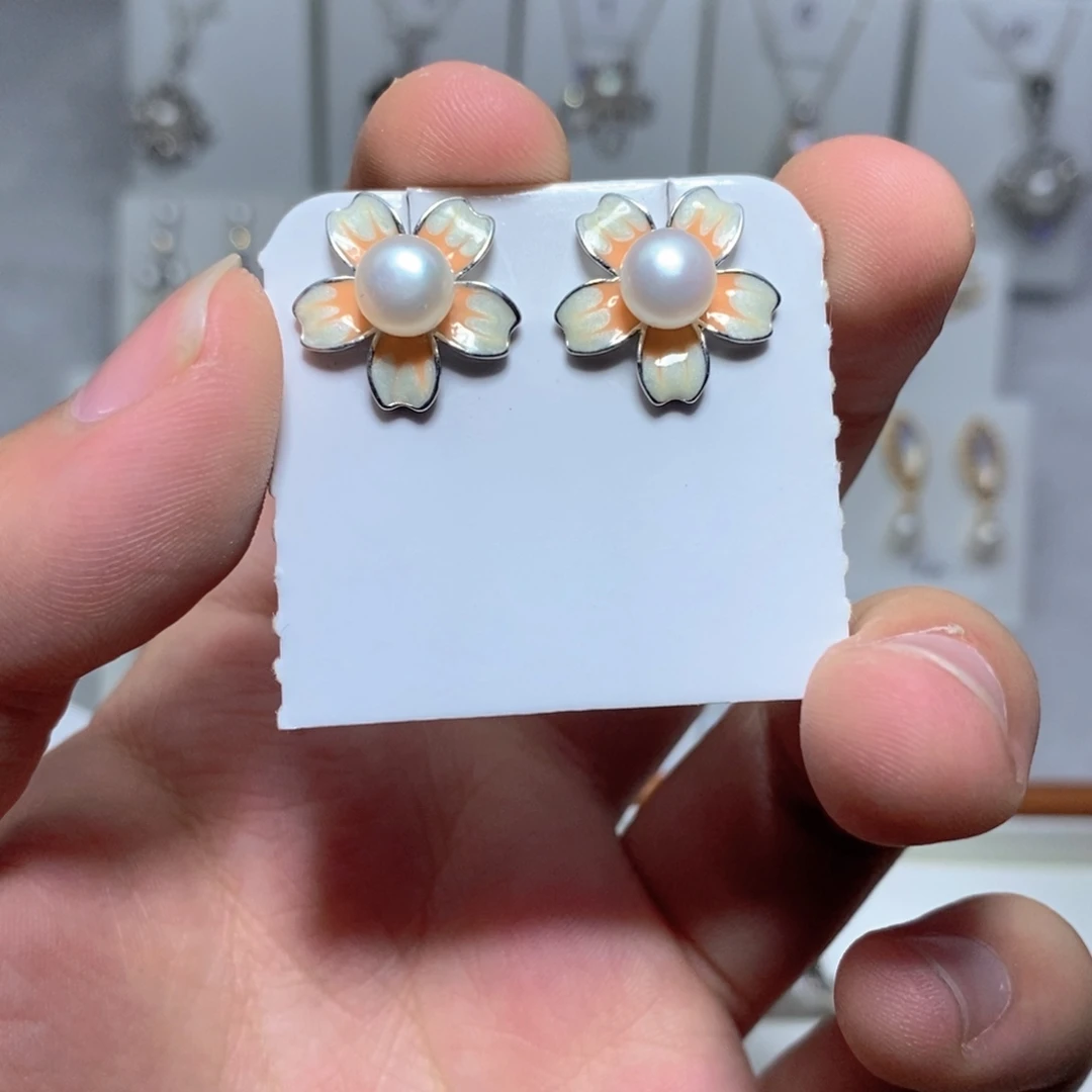 淡水珍珠银S925镶嵌耳饰