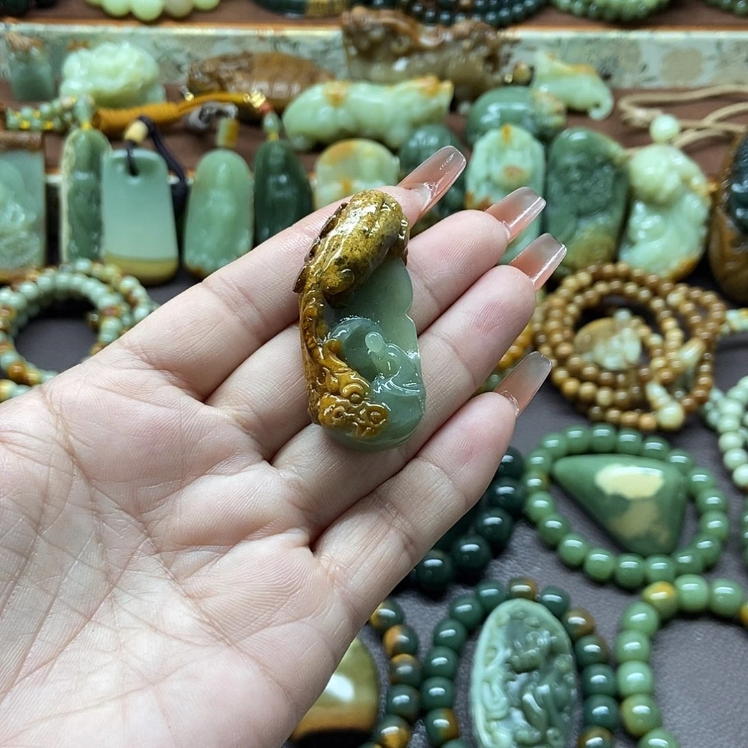 岫岩河磨玉（透闪石质玉）未镶嵌套链
