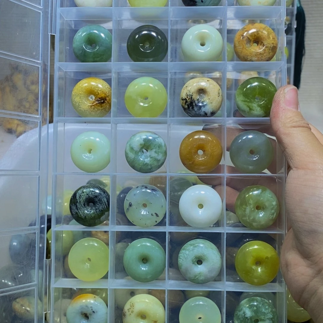 蛇纹石玉未镶嵌毛衣链85