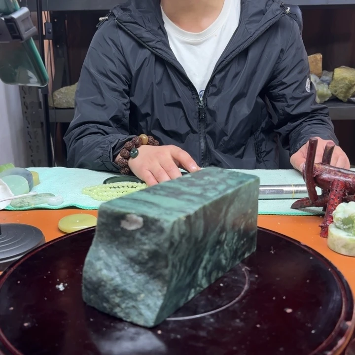 蛇纹石玉原石未镶嵌黄****修6