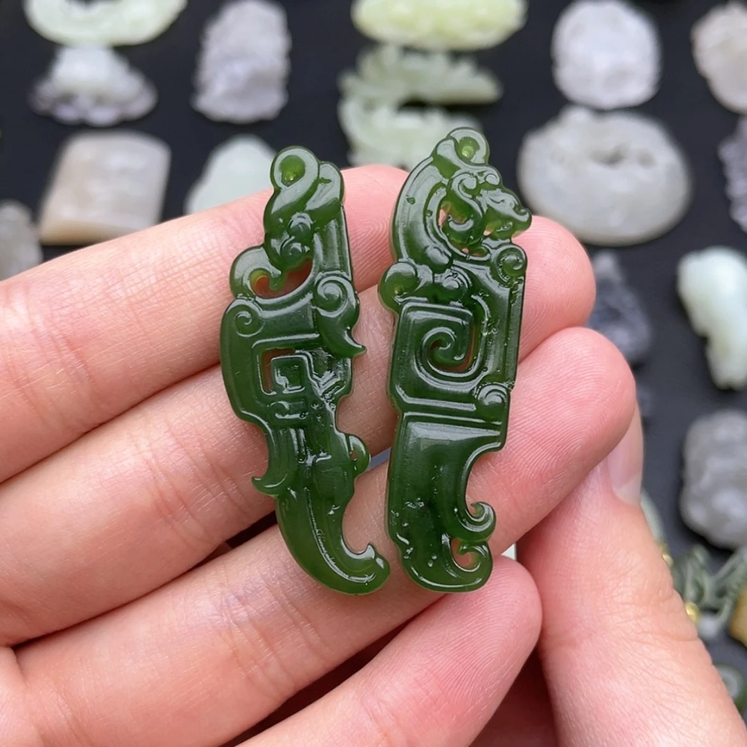 【闪购商品】颈饰未镶嵌和田玉