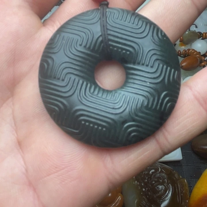 和田玉（青玉）未镶嵌颈饰