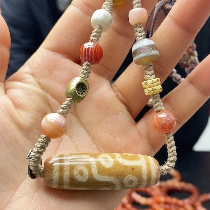 玛瑙/玉髓合金颈饰