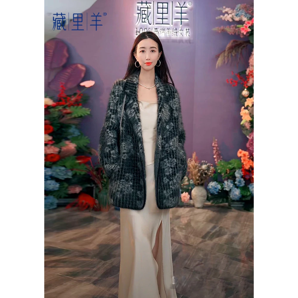藏里羊【北美小动物毛毛】“山茶花短款大衣”秋冬外套大衣M1079