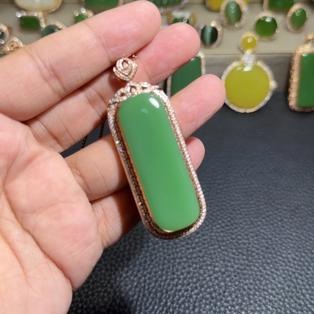 和田玉（碧玉）18K金镶嵌挂件萌*萌