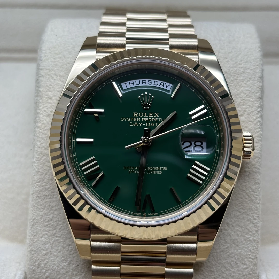 未使用 Rolex/劳力士 劳力士/Rolex 赌桌绿星期日历型 m228238