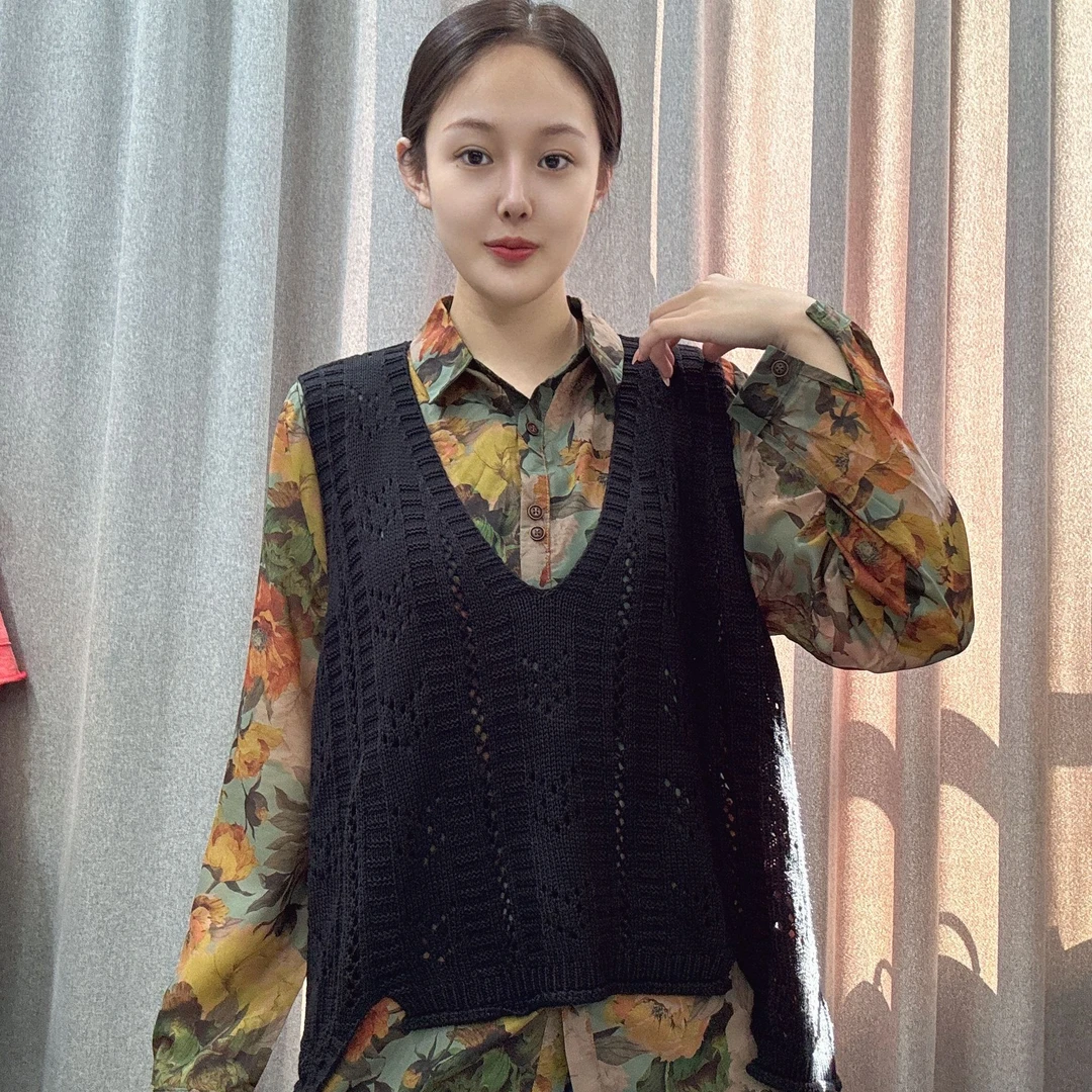 2025女春季套头镂空复古百搭V领洋气针织棉线无袖马夹