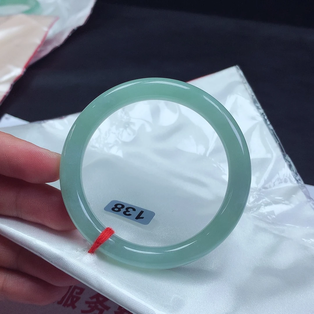 翡翠手镯未镶嵌52圆条