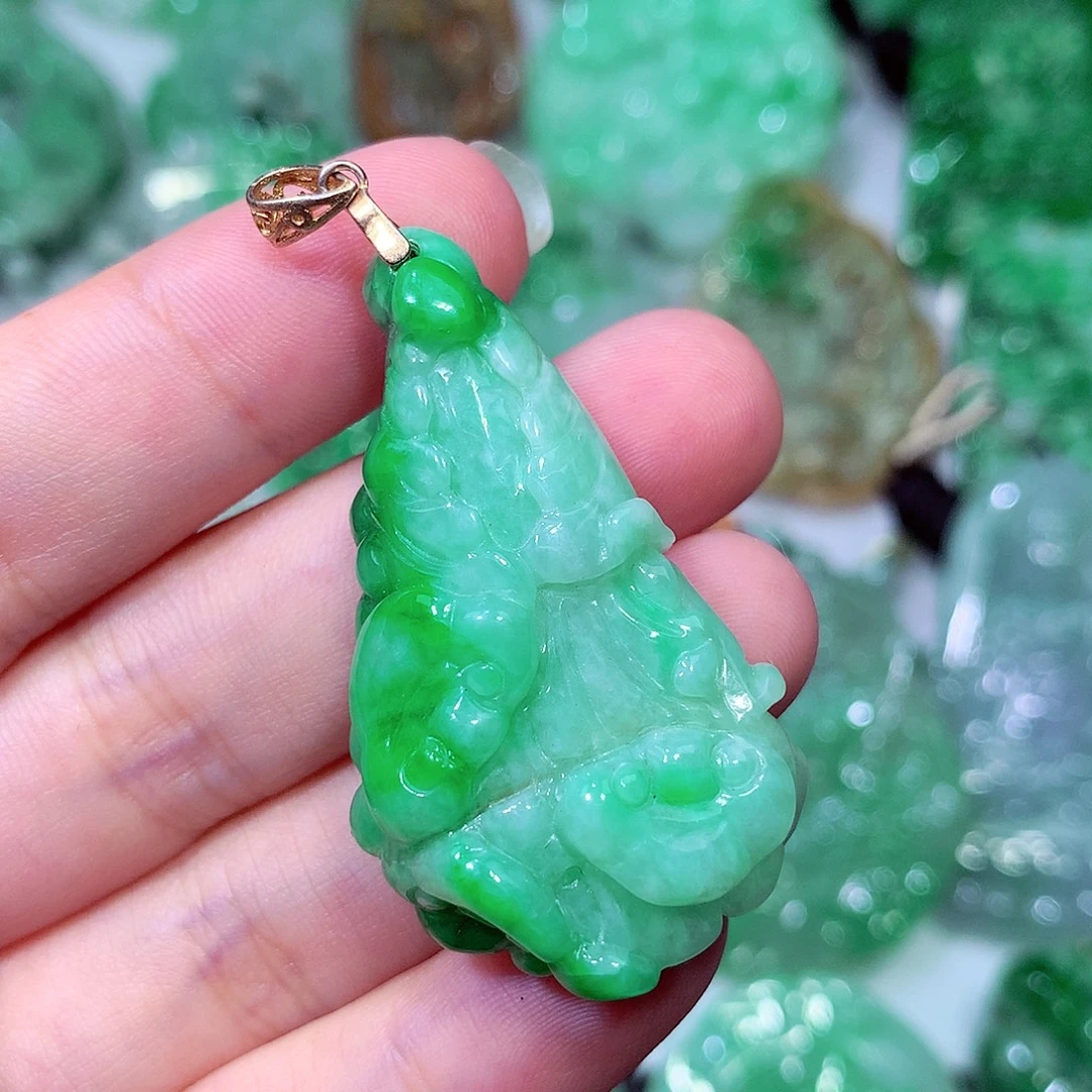 吊坠(不含链)未镶嵌翡翠