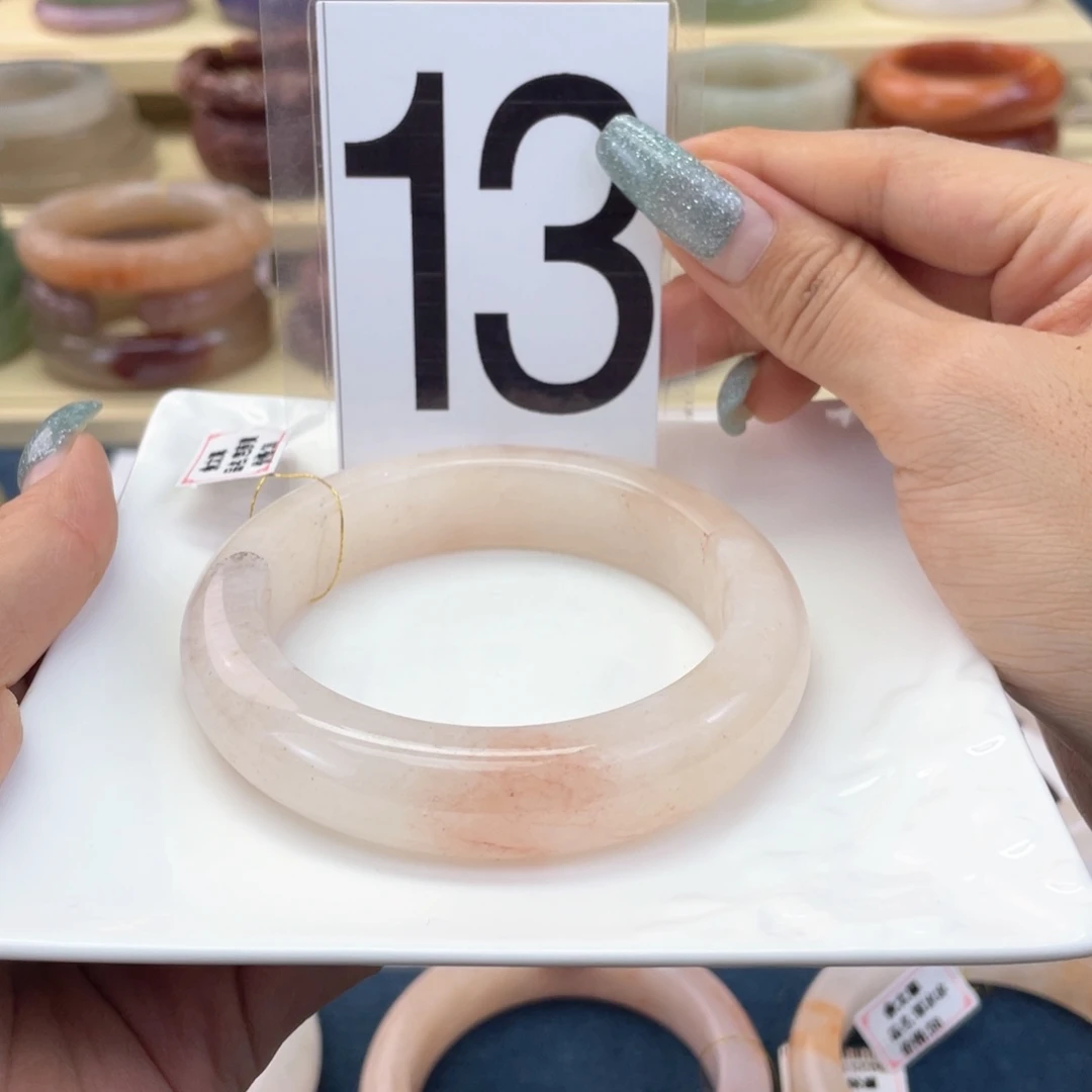 石英质玉未镶嵌手镯