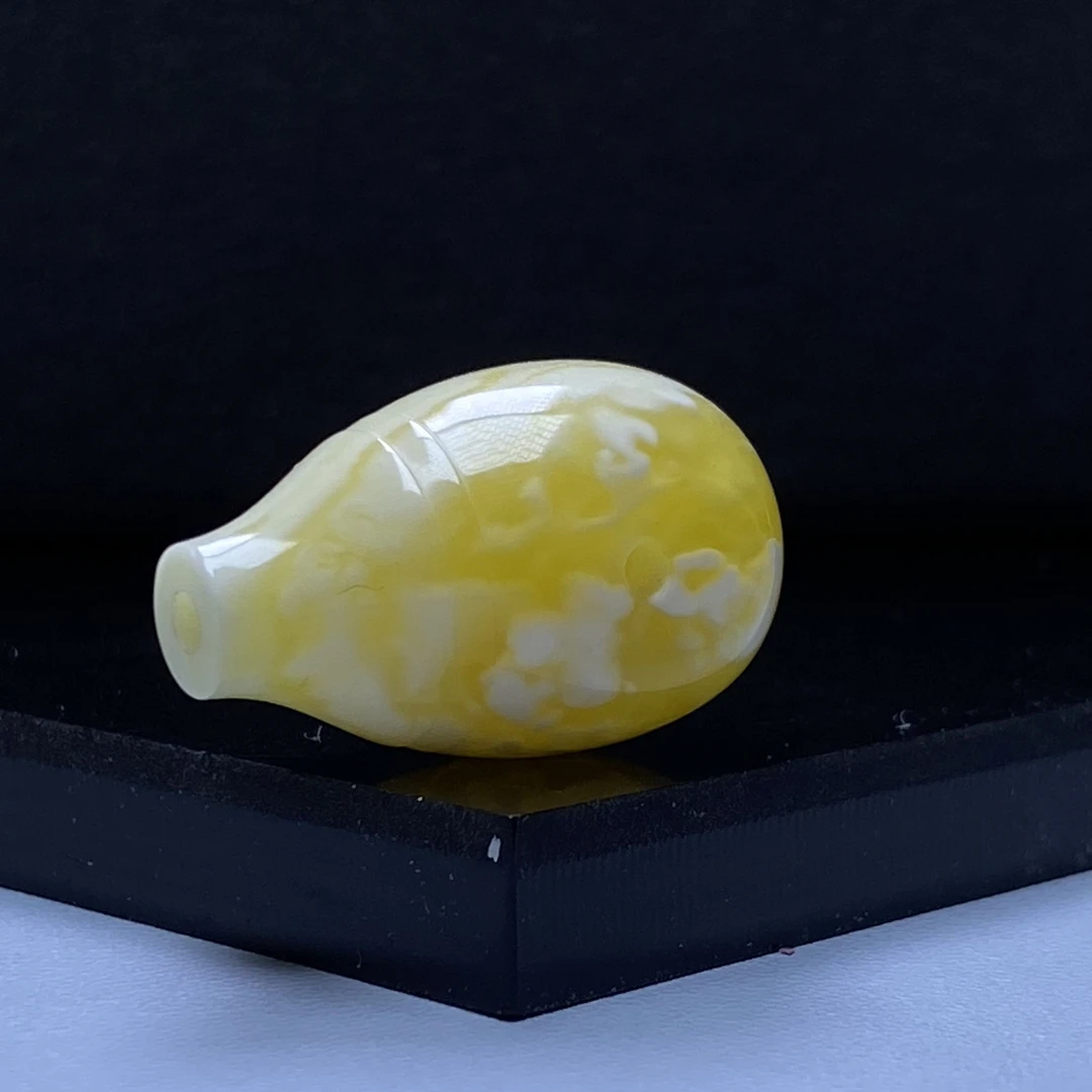 琥珀蜜蜡精工白花金瓷白溶洞三通对孔14.4m男士珠宝