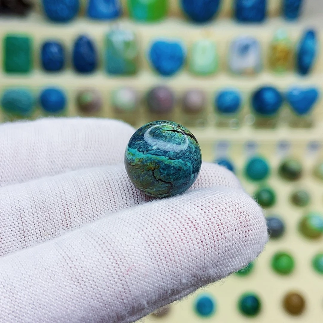 绿松石绿松石未镶嵌