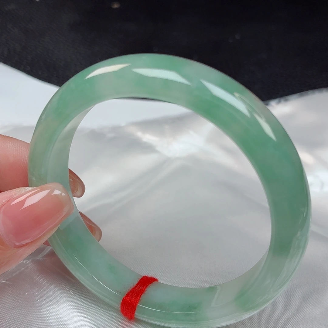 翡翠手镯未镶嵌56